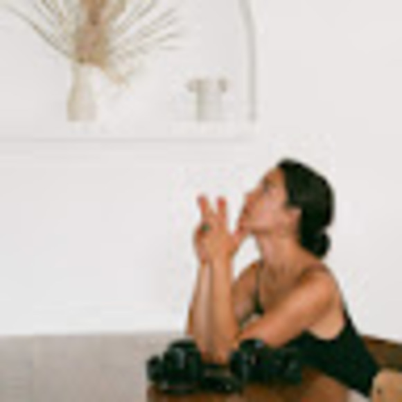 Meet your Posher, Robyn - Picture 1 of 1